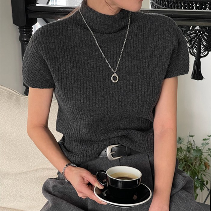 난닝구덴퍼스 폴라반팔니트