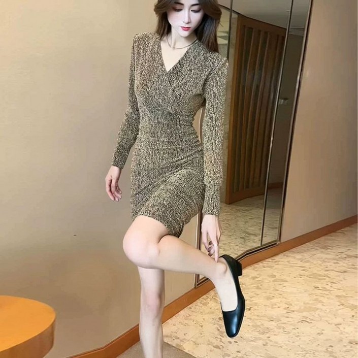 해피유통  여성 슬림 V넥 긴팔 스팽글 원피스 패셔너블 우아한 디자인bhf