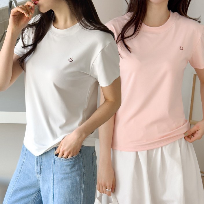 제이그린 여성 심플 스마일 자수 라운드넥 반팔 티셔츠 2P 제이그린 여성 심플 스마일 자수 라운드넥 반팔 티셔츠 2P