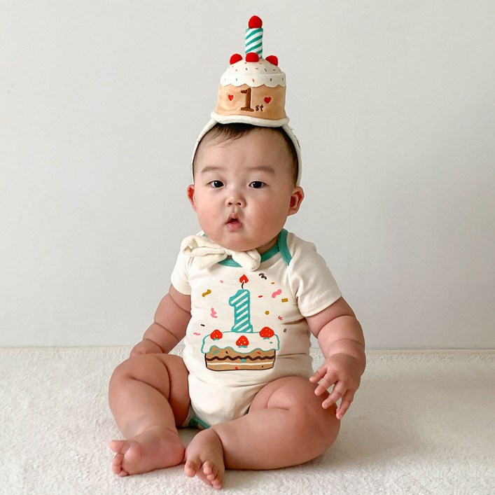 이키 유아용 첫돌 기념 생일 축하 선물 바디수트 케이크 모자 세트 반팔 선물포장 쇼핑백