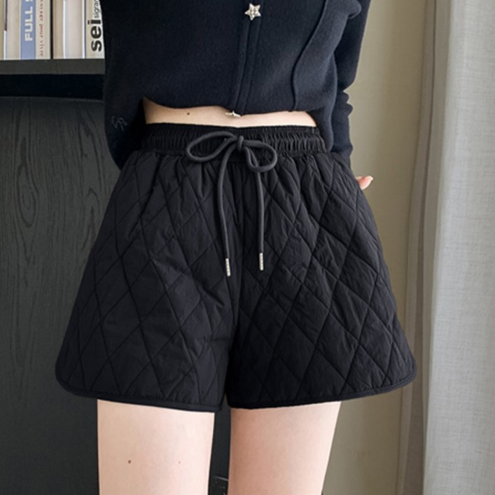 어썸풀 여성용 가로트릭 퀼팅 숏팬츠 A25WP102116