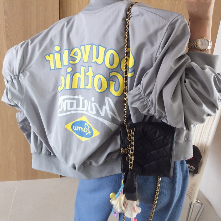 [아이미마인] 캡틴 영문 레터링 패턴 노카라 소매셔링 루즈핏 블루종 항공점퍼 (3color)