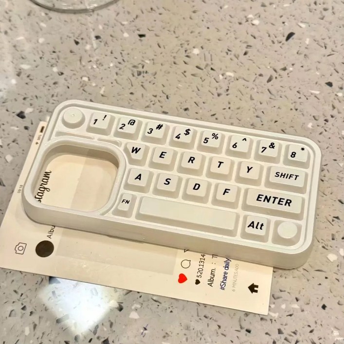 아이폰 케이스 독특한 키보드 패턴 스타일리쉬 케이스