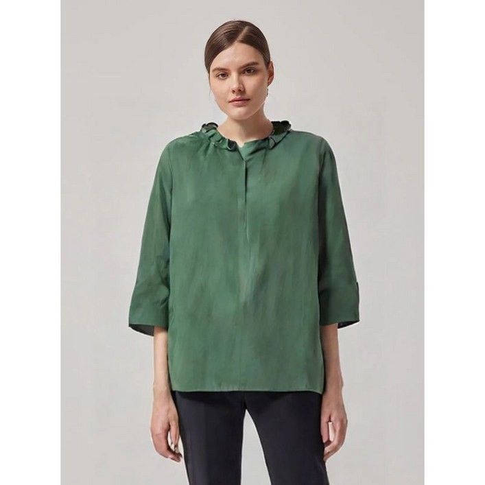 크로커다일레이디 그린 넥프릴 장식 블라우스 티셔츠 CLCMTS122