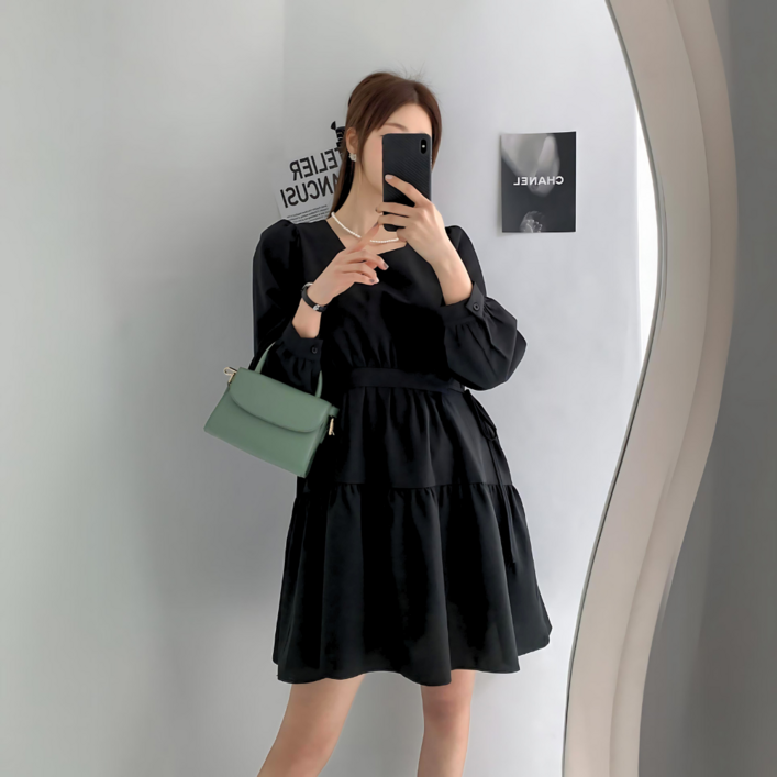 입을게있네 여성 미니 캉캉 셔링 핀턱 원피스 입을게있네 여성 미니 캉캉 셔링 핀턱 원피스
