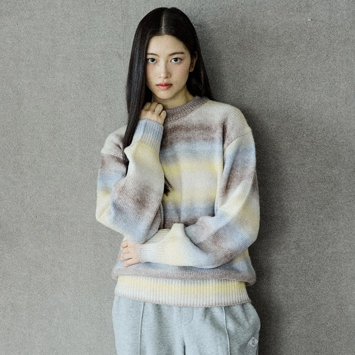 꼬모니노즈 남녀공용 GRADATION PULLOVER SWEATER WN246TJSWZ05