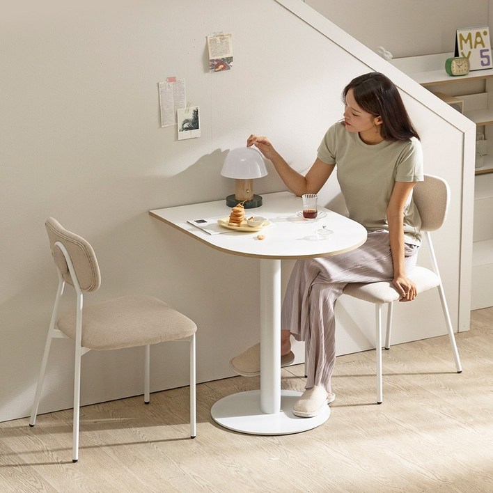 웰퍼니처 플루이드 카페 홈바 반타원 테이블 반달 반원형 식탁 2인용, 600