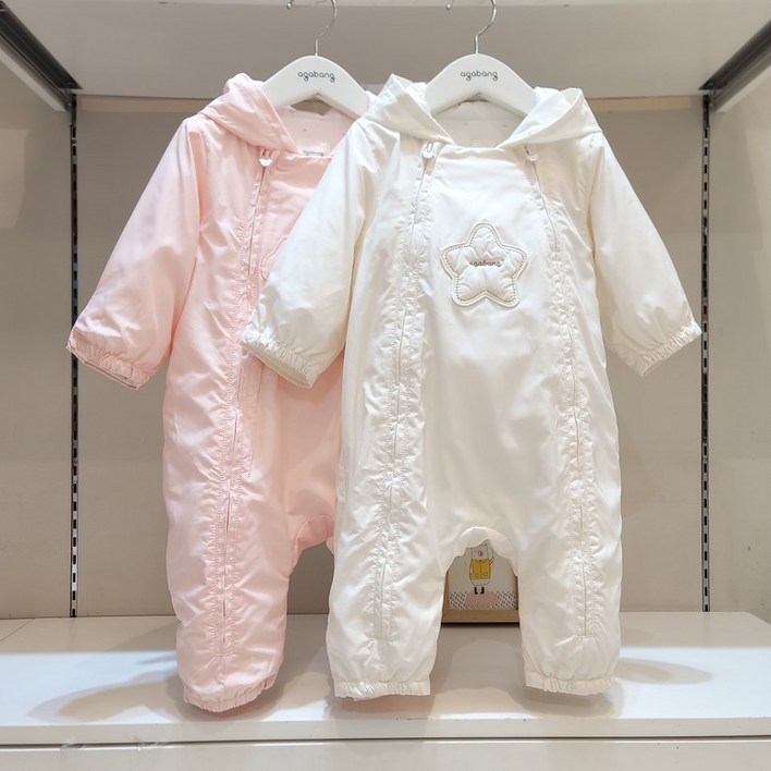 아가방강남점별과 구름 포인트로 사랑스런 우주복 간절기용 화섬우주복양방향 지퍼로 입고벗기 간편