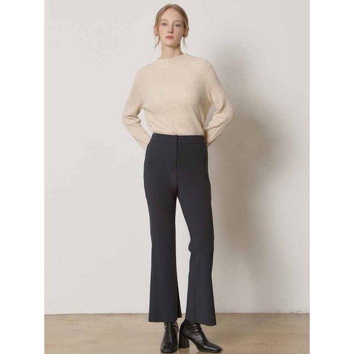 쉬즈미스 쉬즈미스SHESMISS  스트레이트 세미 부츠컷 팬츠 택가격 218000원