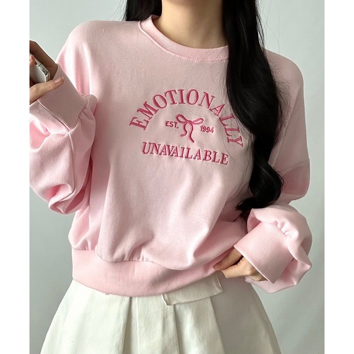 비토샵 여성 이모션 리본자수 맨투맨 세미크롭