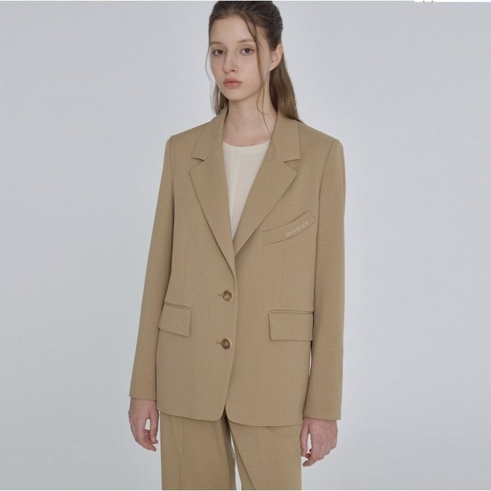국내매장품 잇미샤 레터링 테일러드 자켓ITP9BJK010EMA