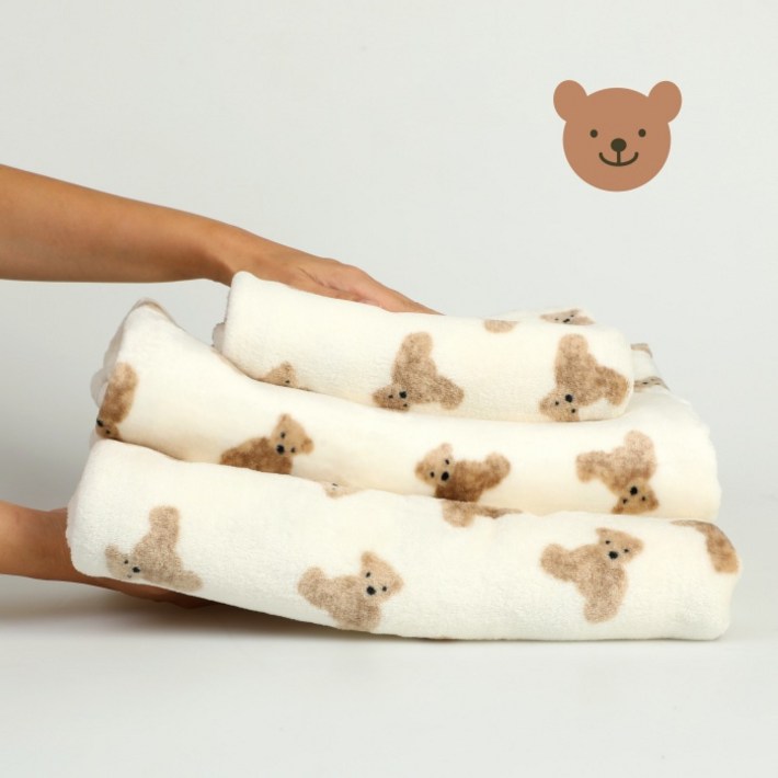 애착 포근 따뜻 곰돌이 밍크담요 극세사담요 캠핑 블랭킷 거실담요 소파담요 집순이 무릎담요 애착 포근 따뜻 곰돌이 밍크담요 극세사담요 캠핑 블랭킷 거실담요 소파담요 집순이 무릎담요