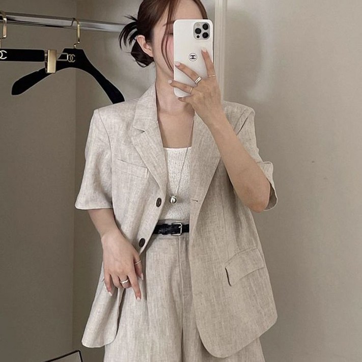 한국스타일 빈티지 기질 정장세트 루즈핏 반팔 정장자켓  캐주얼 와이드 반바지 세련된 직장인 오피스룩 모임룩 상하투피스