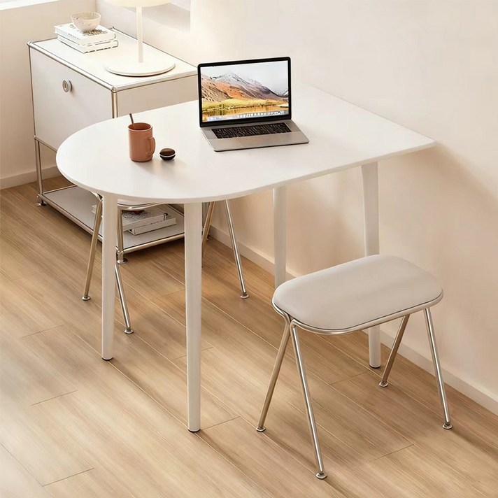 반타원 식탁 테이블 인테리어 무드의 카페테이블