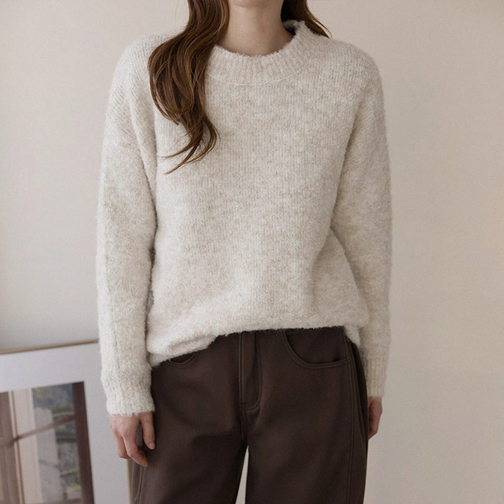 앤드스타일 여성용 웜소프트18탄 울 부클 라운드넥 루즈핏 보송니트 265030
