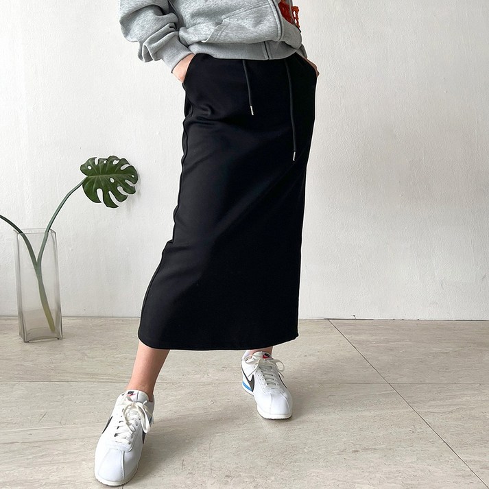 네모엔룩 여성용 쭈리밴딩롱 스트링끈 사이드포켓 트레이닝룩 뒤트임 코튼 롱 스커트 기모타입추가
