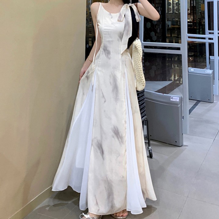 홍언목요 끈나시 원피스 여자 여름 디자인 롱스커트 휴양지 허니문 하객룩 롱 원피스