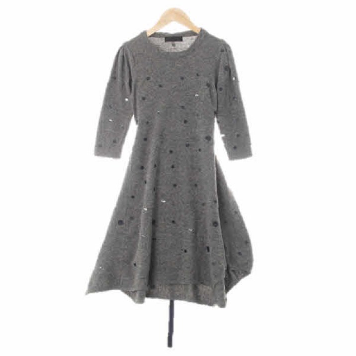 8665 질스튜어트 차콜 글로시도트패턴 울혼방 퍼프7부플레어언밸런스니트원피스 [Free]