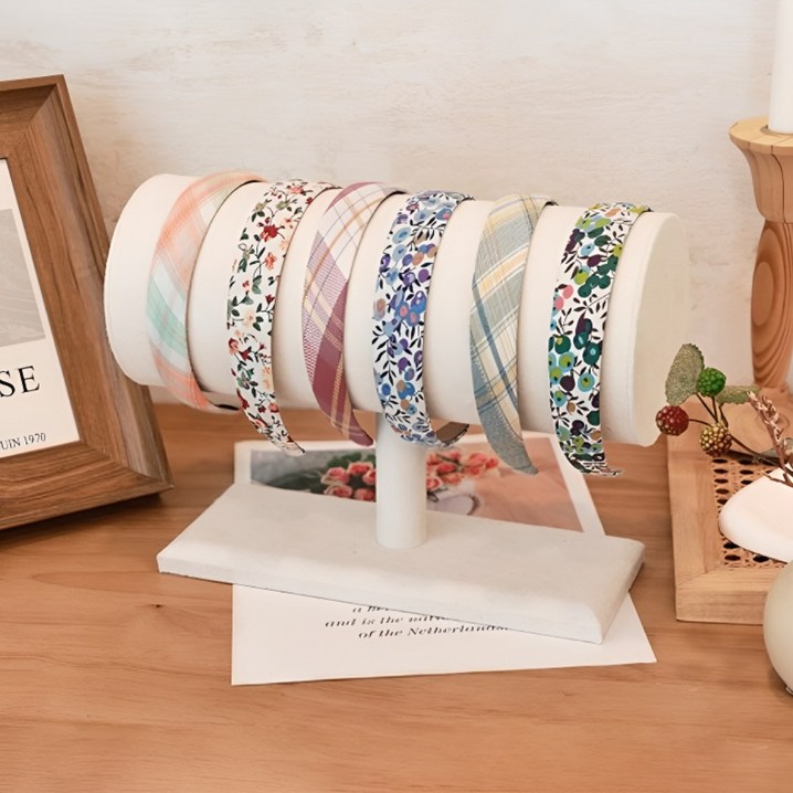 스웨이드 아이보리 머리띠 거치대