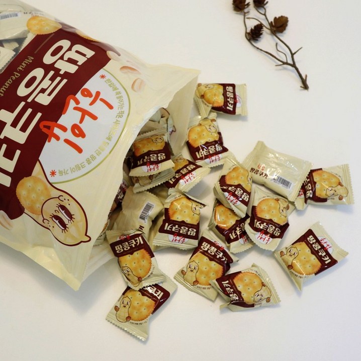 한입 땅콩쿠키 대용량 커피과자 1kg 약160개입, 1kg, 1개 한입 땅콩쿠키 대용량 커피과자 1kg 약160개입, 1kg, 1개