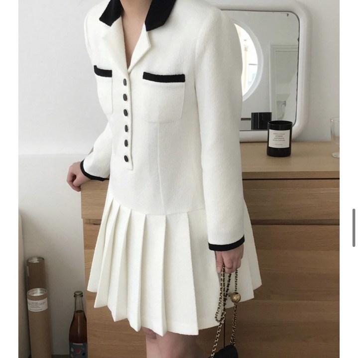 (당일출고)(타임세일) 아미먼트 스토리 배색 플리트 카라 원피스