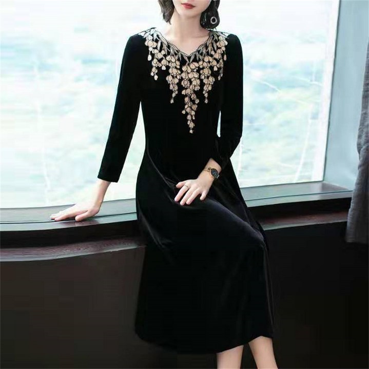 besteffie 여성 고급스러운 벨벳 자수 원피스 우아한 중장기장 긴팔 드레스 가을과  겨울 K88