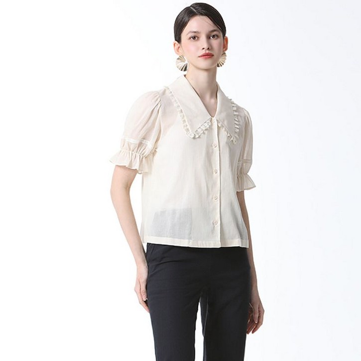 리스트 레이스 와이드 카라 블라우스  택가격  168000원