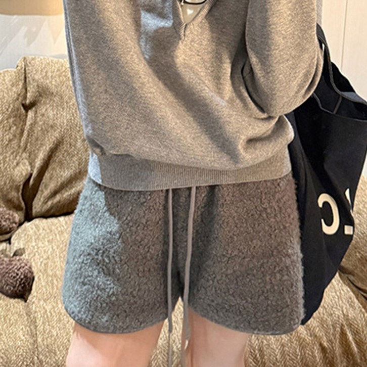 cammello 양털 뽀글이 허리밴딩 반바지 숏팬츠 가을 겨울 기모바지
