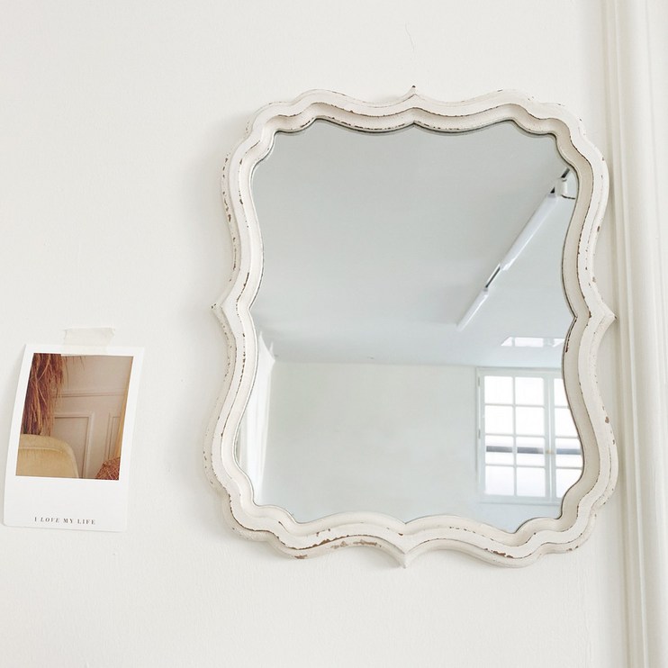 빈티지 프렌치 쉐비 화이트 엔틱 벽걸이 거울 우드 카페 화장대 매장 인테리어